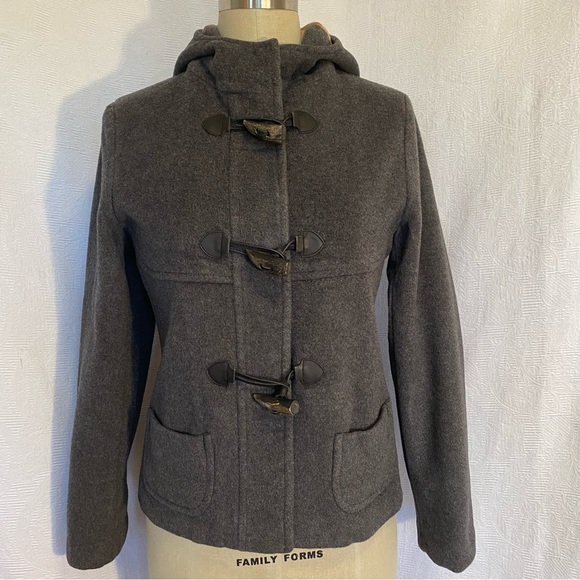 Burberry grey virgin wool hooded toggle jacket. - Picture 4 of 10